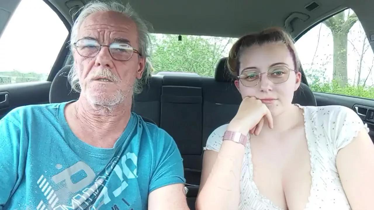bdsmpaarohnegr1 on Cam4 