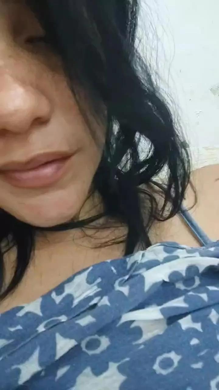 bebahot00 on Cam4 