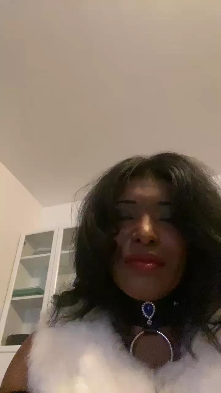 Belingtia on Cam4 