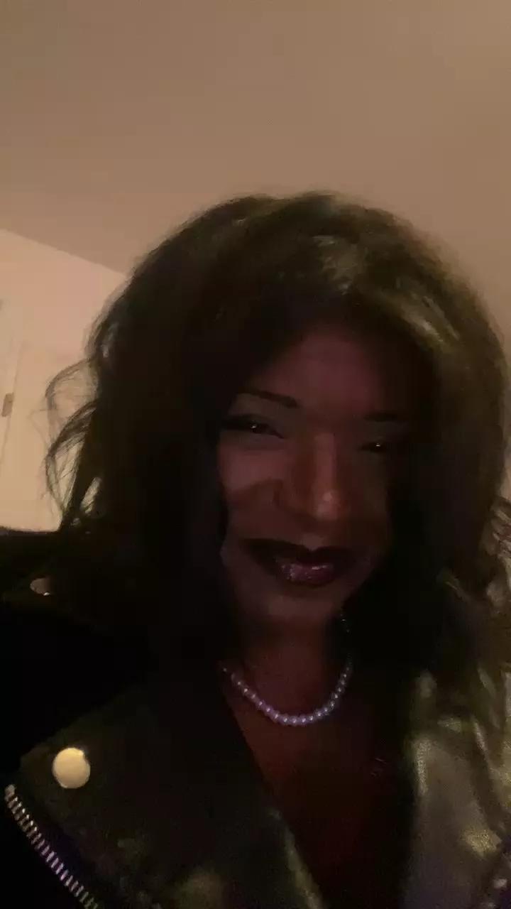 Belingtia on Cam4 