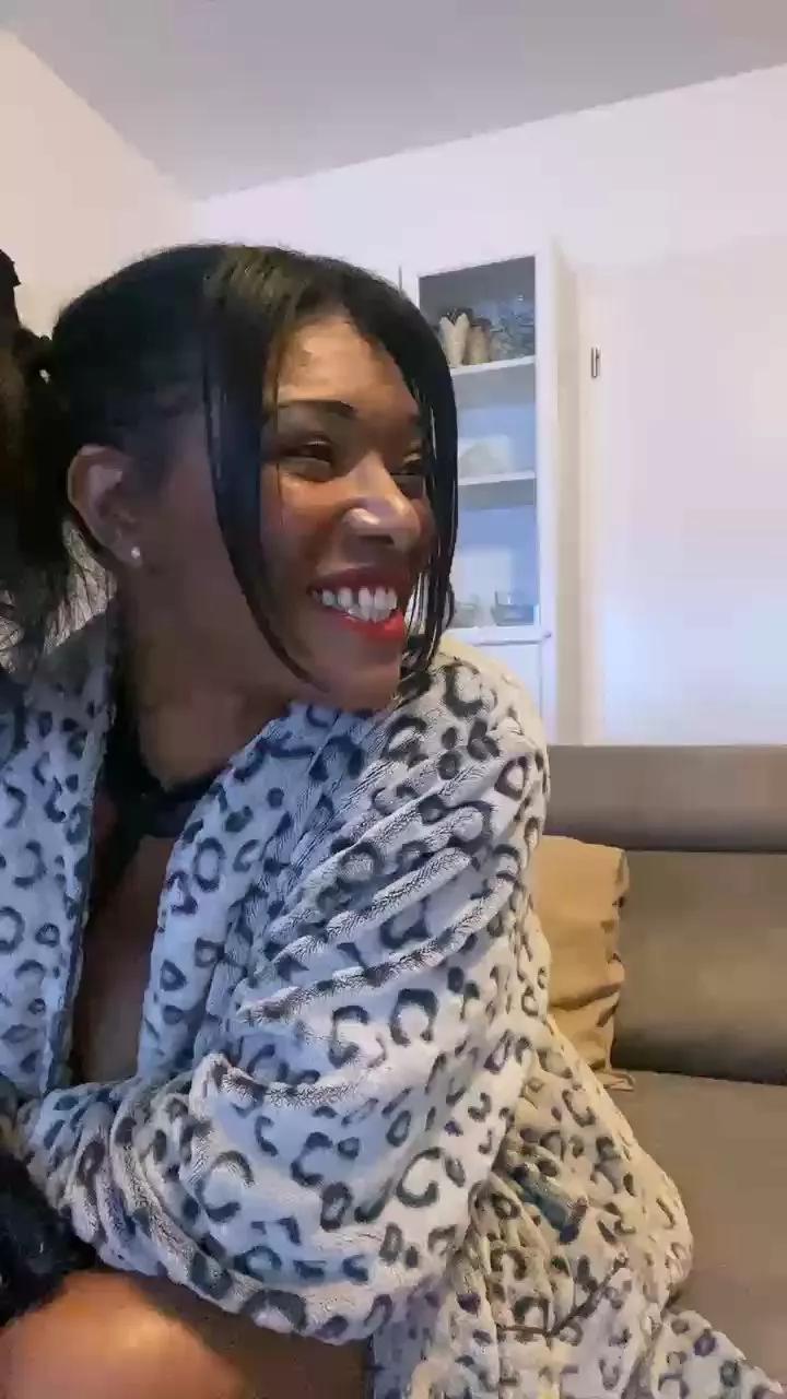 Belingtia on Cam4 