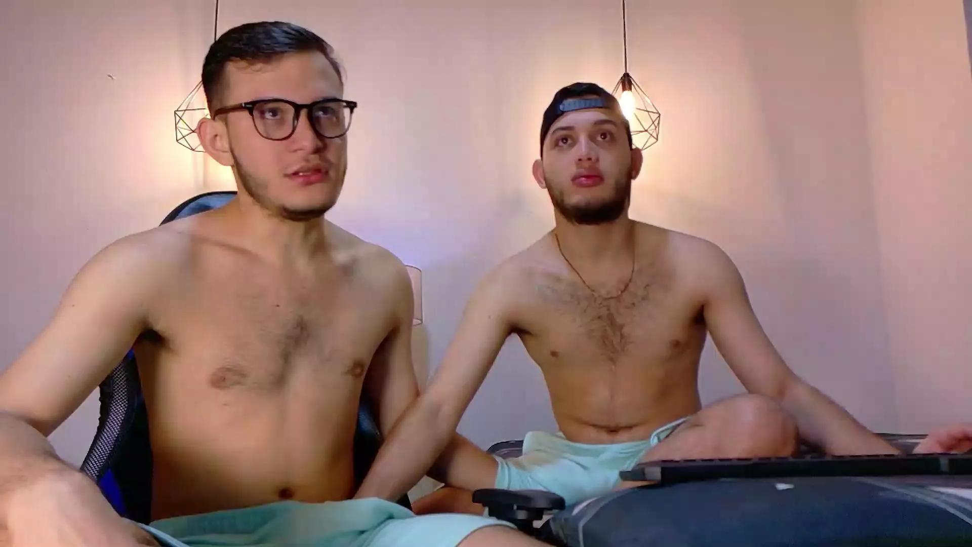 Billyytomy on Cam4 