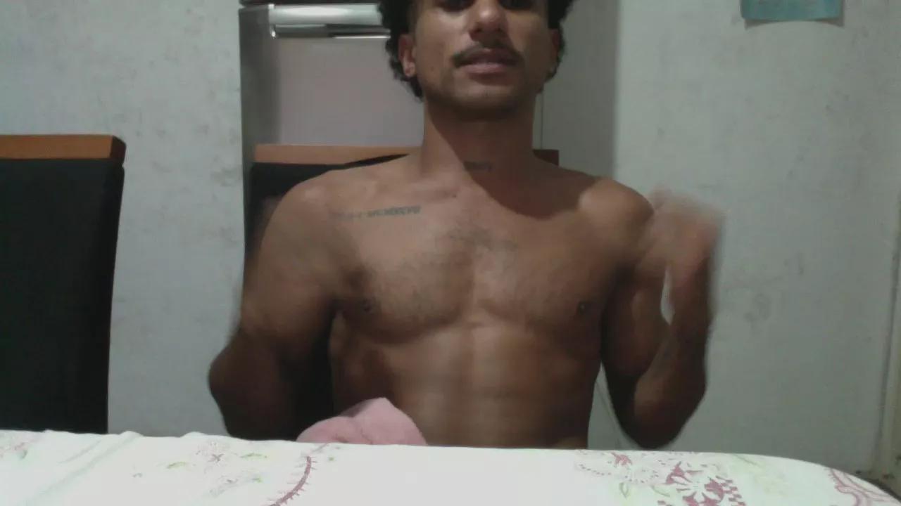 BlackDelToro on Cam4 