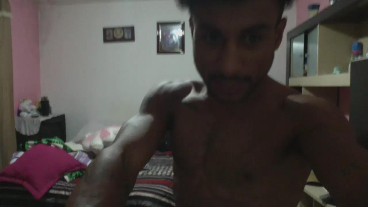 BlackDelToro on Cam4 