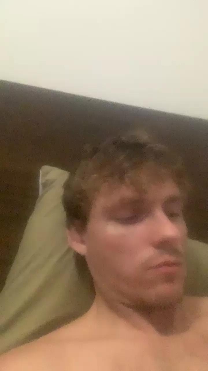blueyedmonster on Cam4 