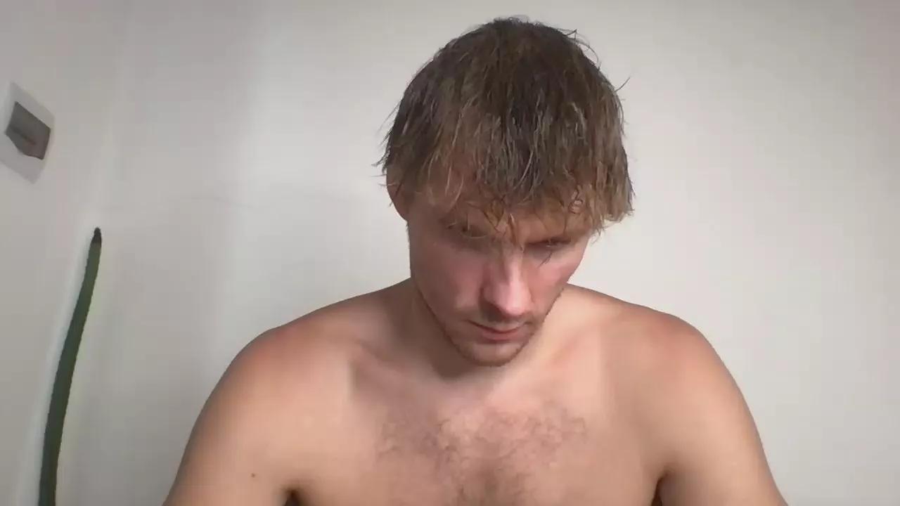 blueyedmonster on Cam4 