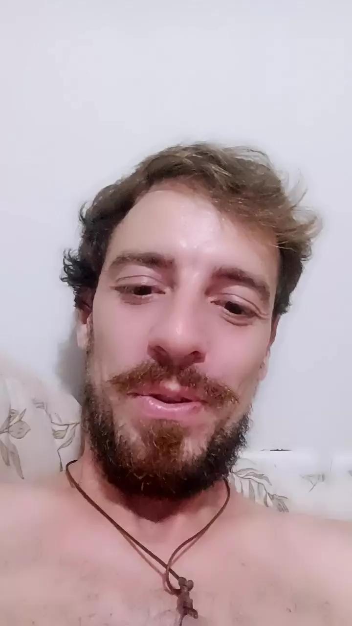 BRhugedick on Cam4 