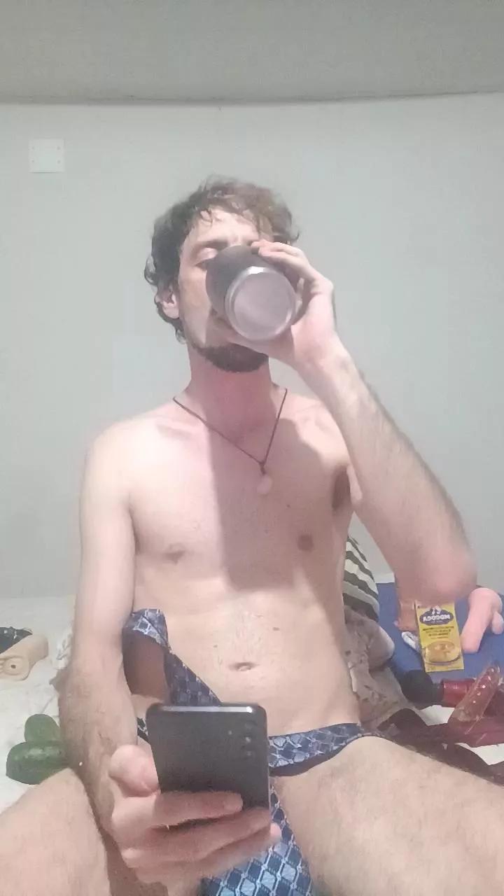 BRhugedick on Cam4 