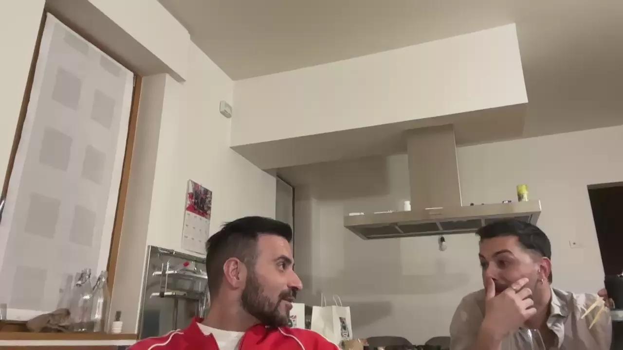 brokebrosexy on Cam4 