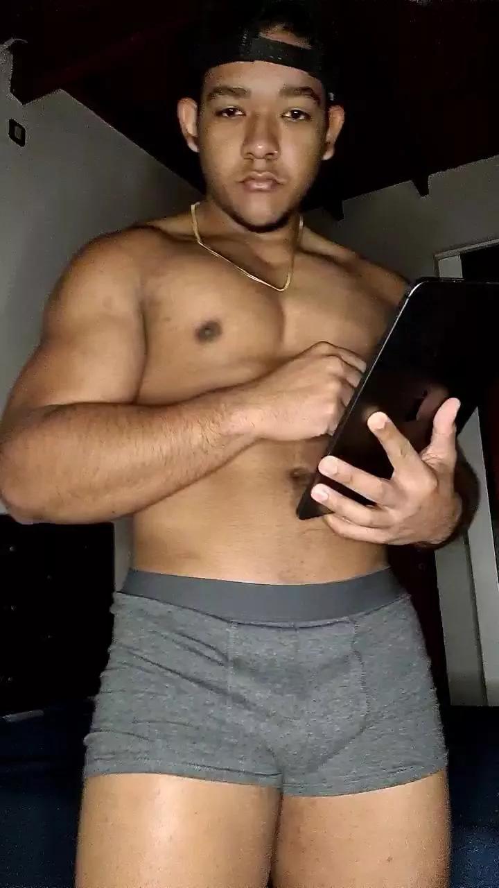 Caballerozodi on Cam4 