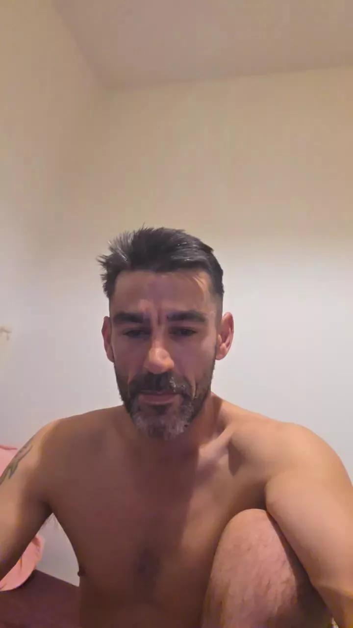 Caditano88 on Cam4 
