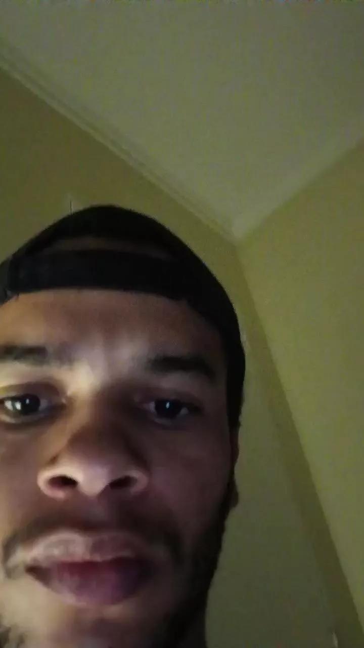 Carlosxntos on Cam4 