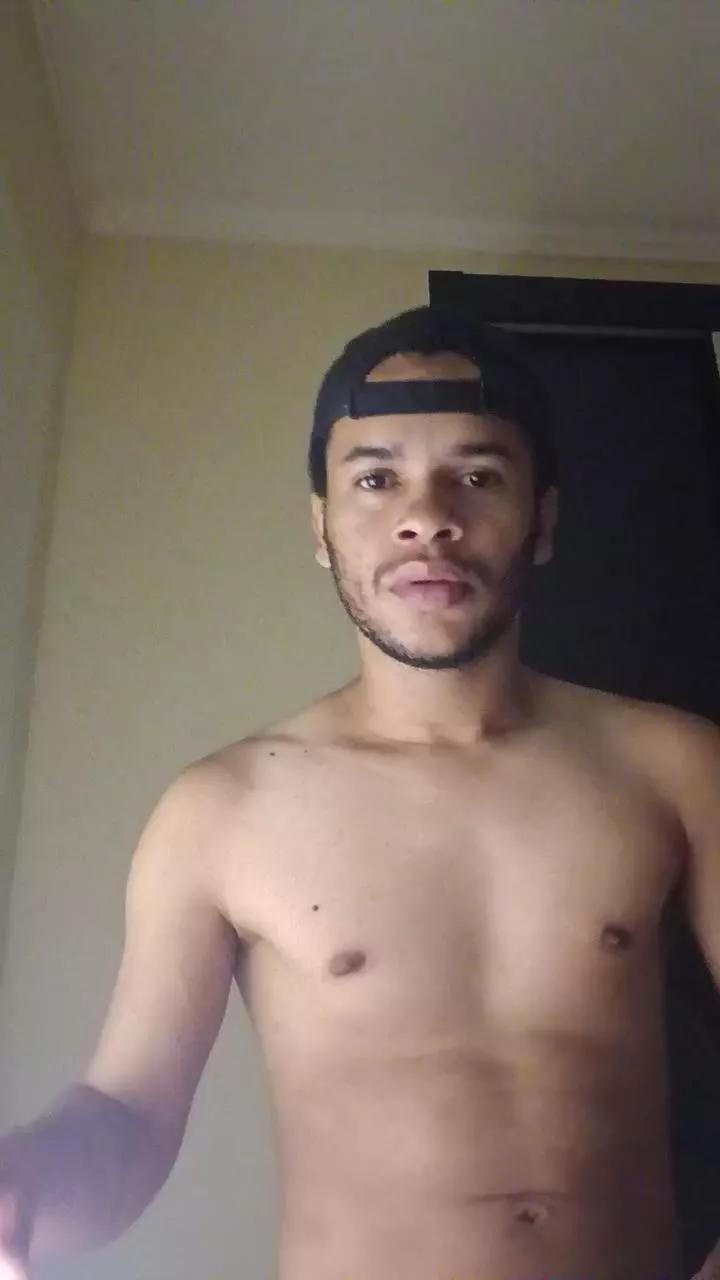 Carlosxntos on Cam4 