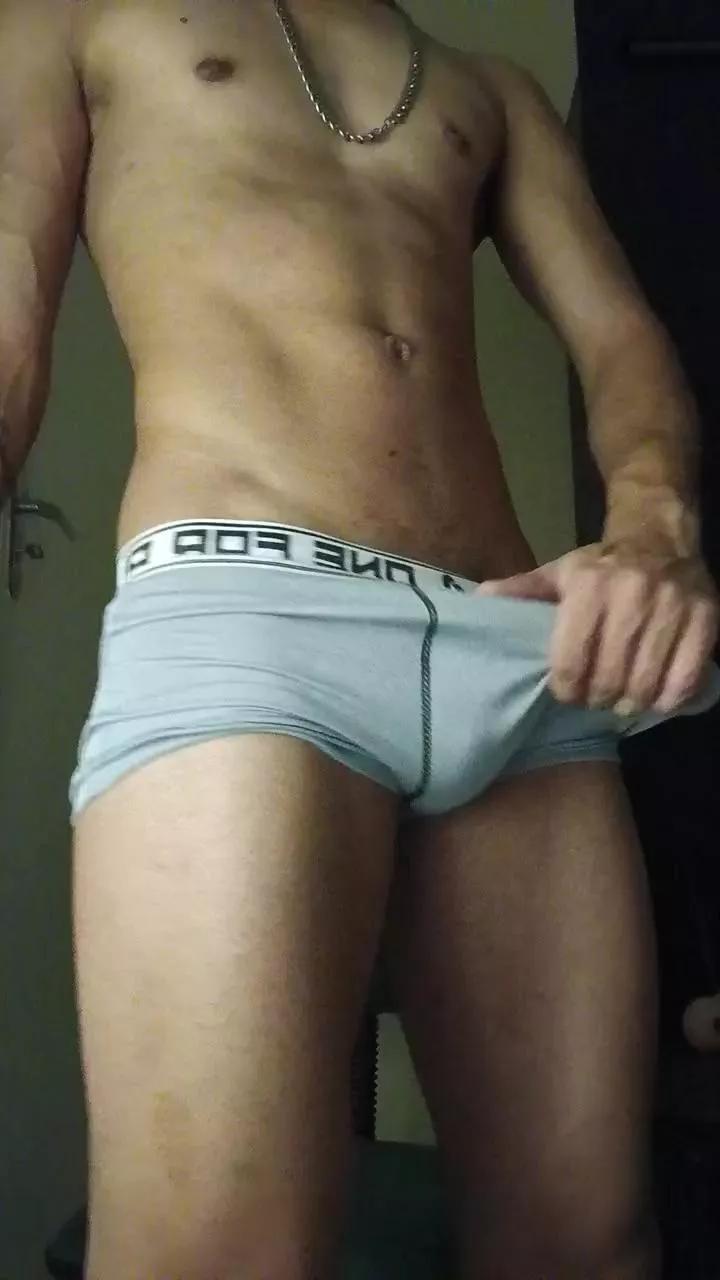 Carlosxntos on Cam4 