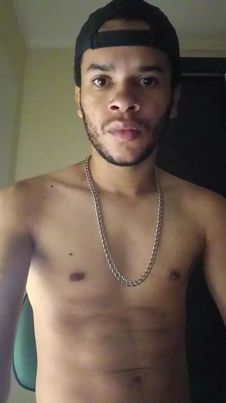 Carlosxntos on Cam4 