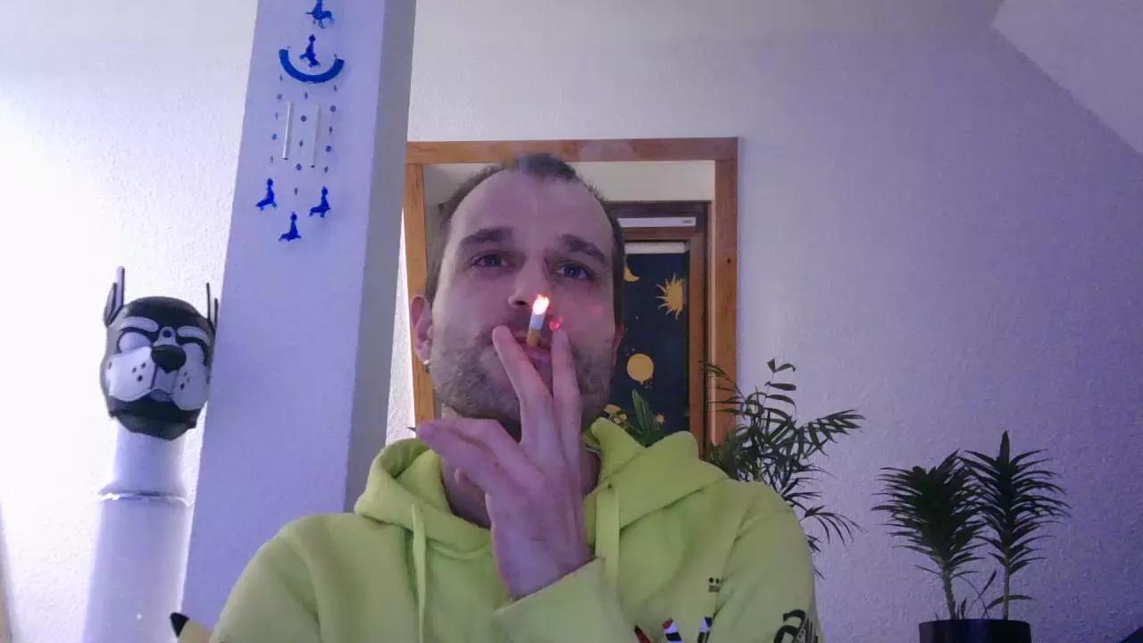 Casper_1988 on Cam4 