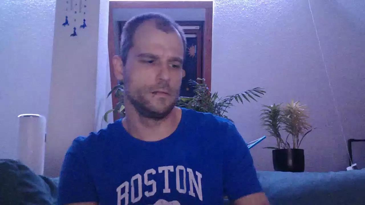 Casper_1988 on Cam4 