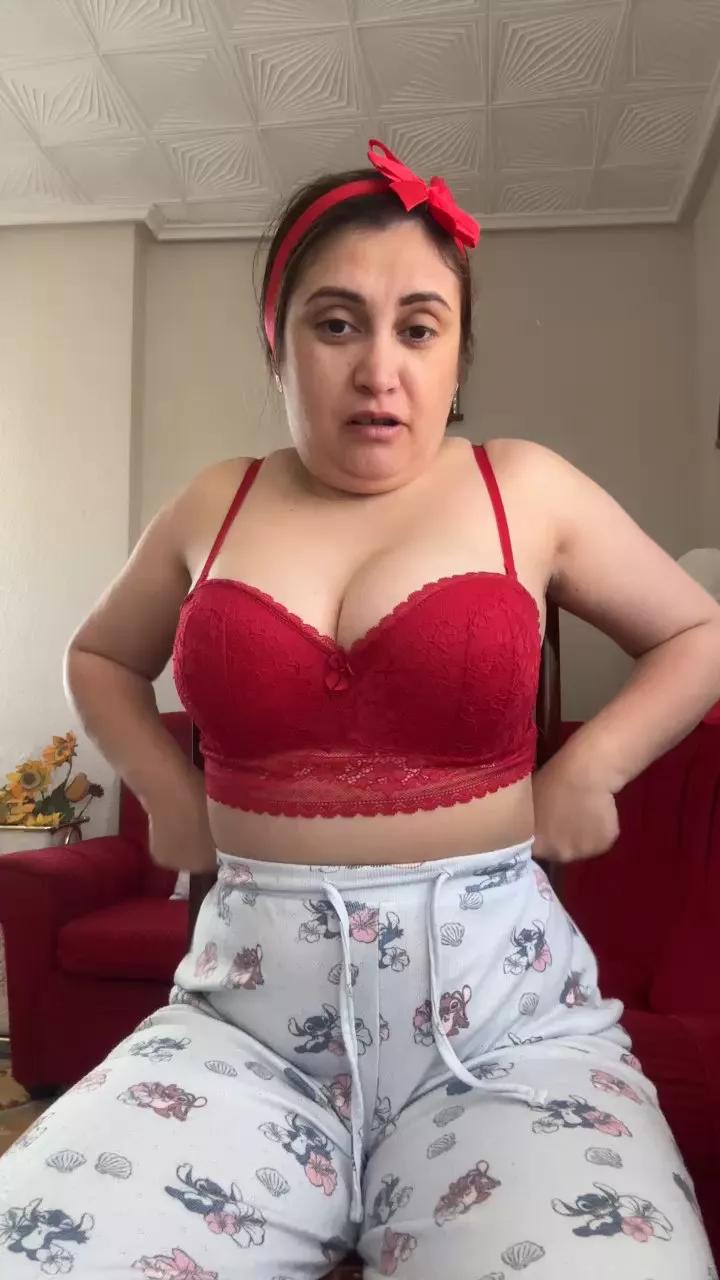 Cataleya97 on Cam4 