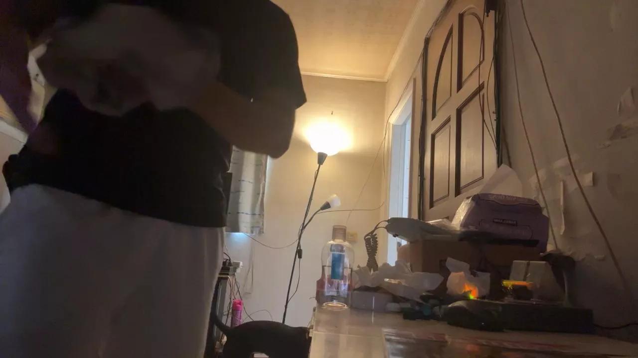 Chih555 on Cam4 