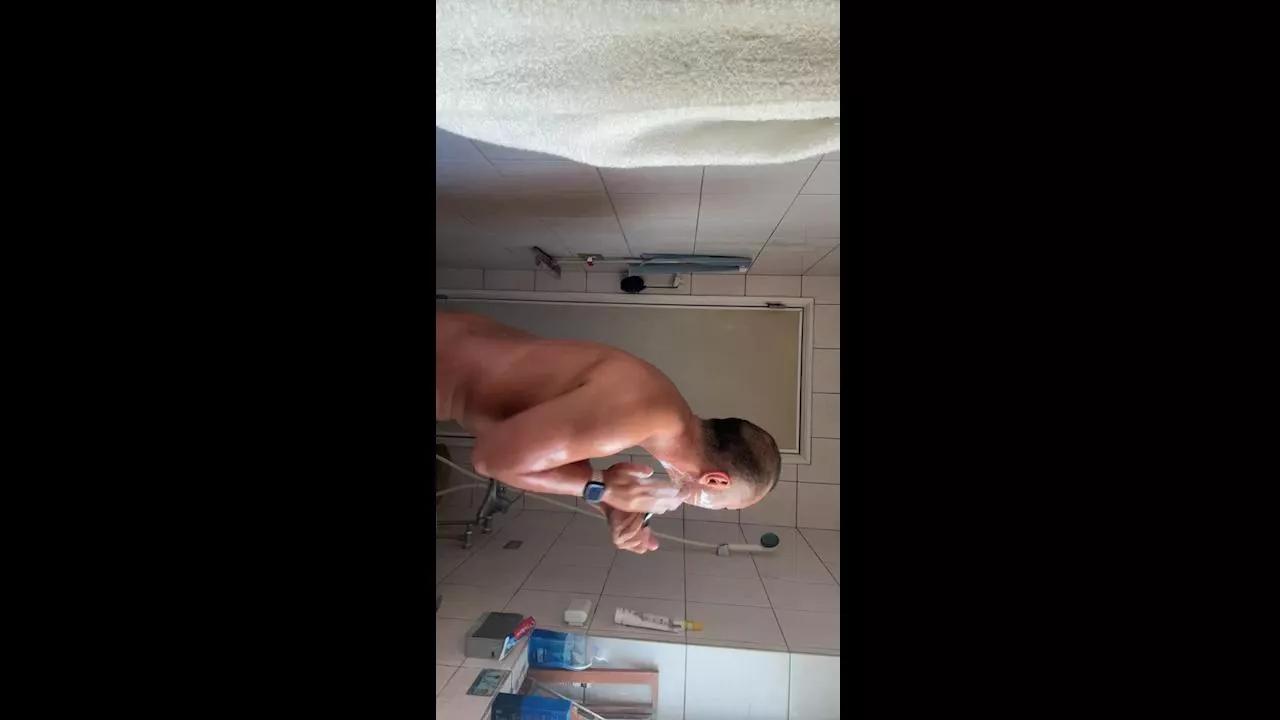 Chih555 on Cam4 