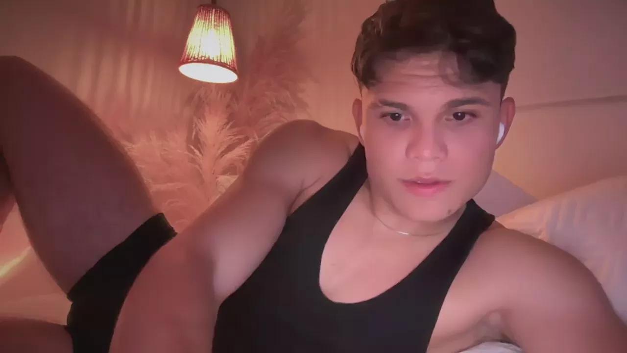 chris_argent on Cam4 