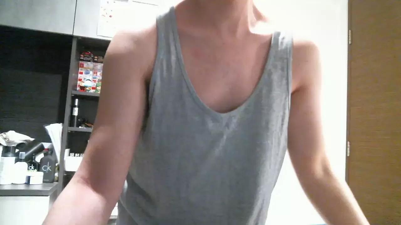 chriswu69820 on Cam4 