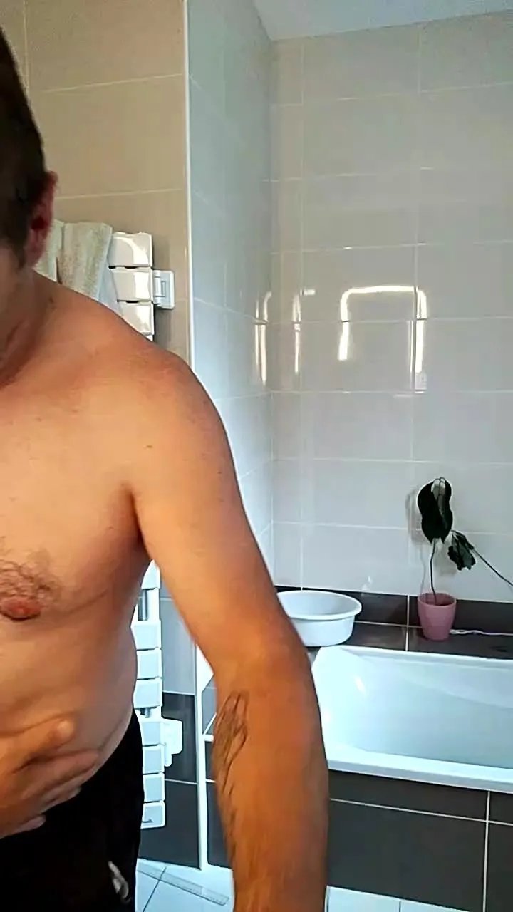 Offline coco4225 on Cam4