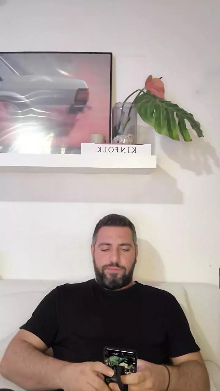 ColdRevengee on Cam4 