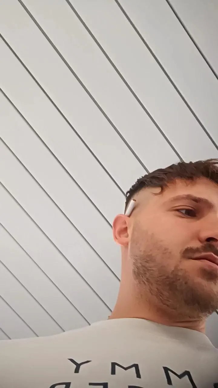 Offline compa_sexy on Cam4