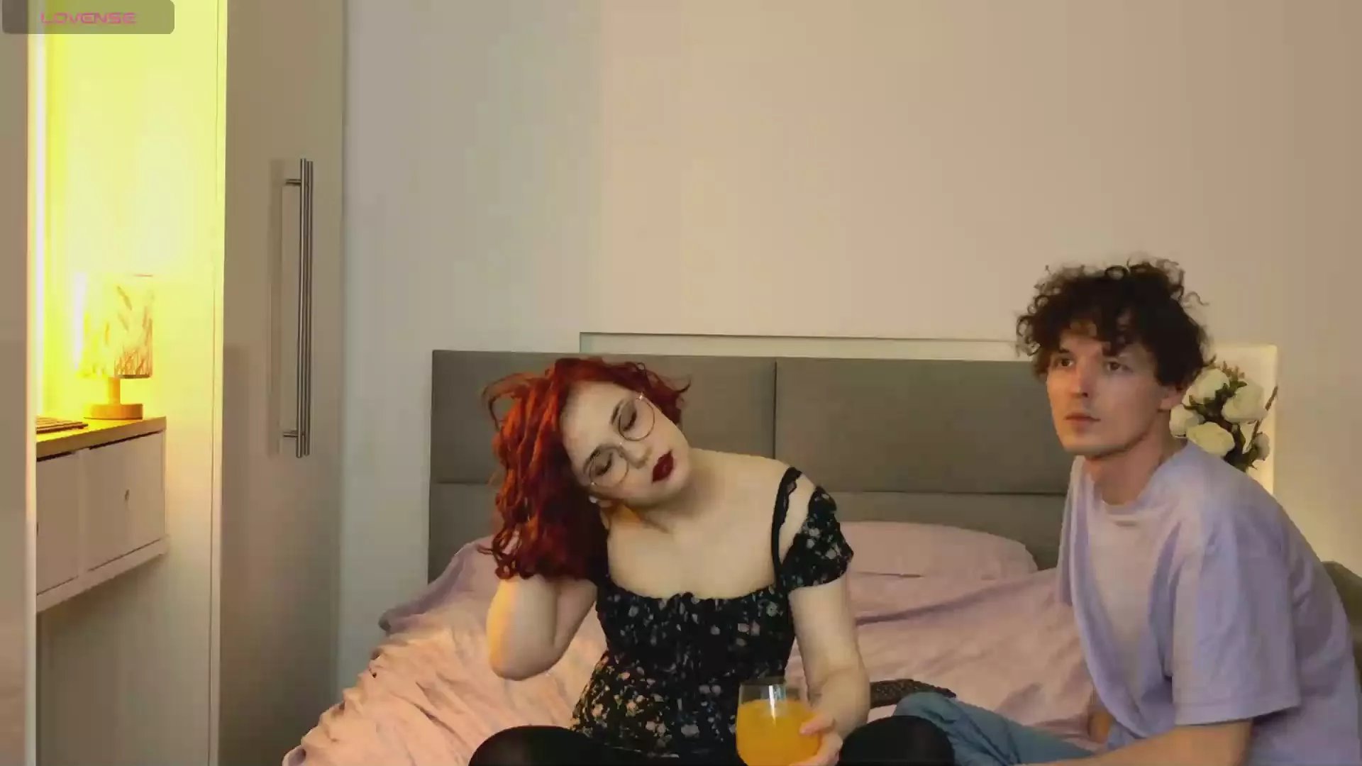 Offline coupleoffire on Cam4