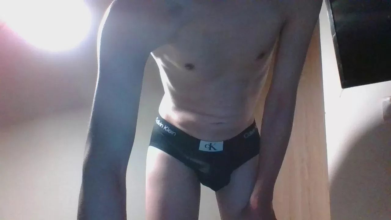 Offline Cumonboyyyy on Cam4