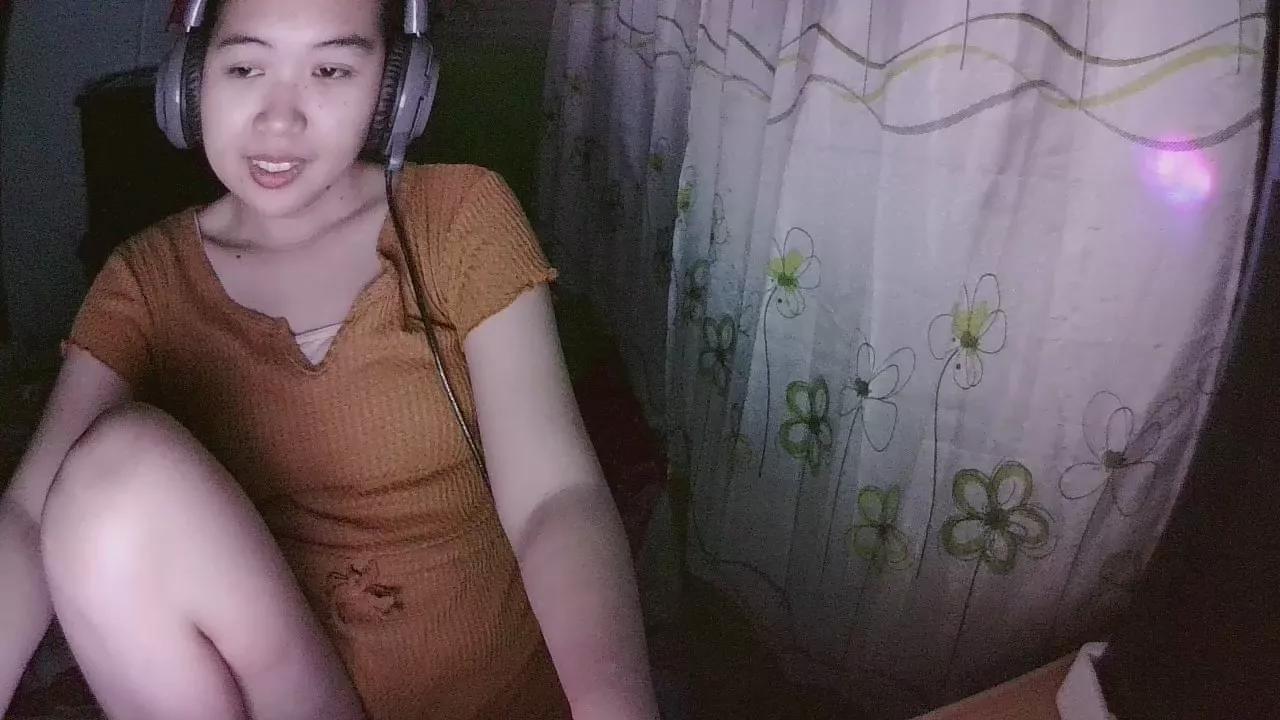Cuteasian96 on Cam4 