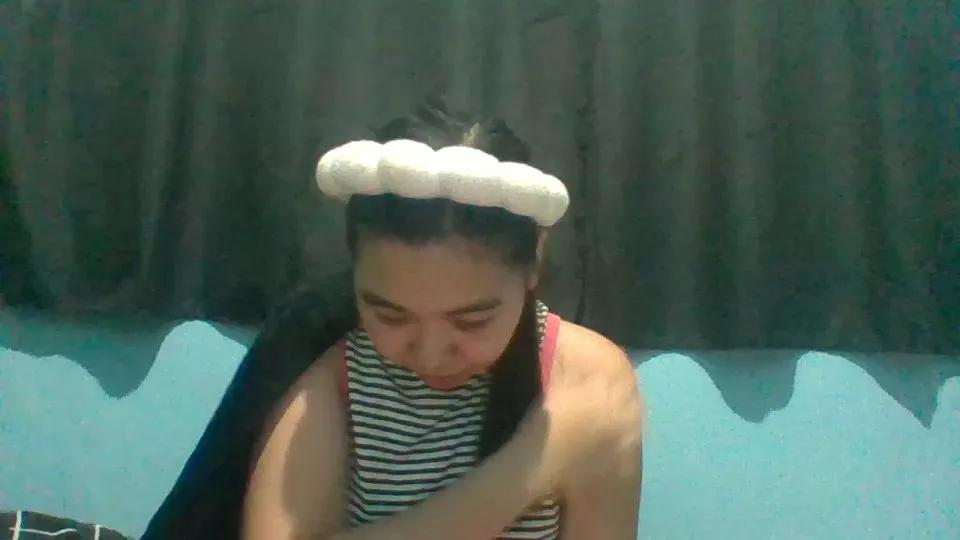 Cuteasian96 on Cam4 