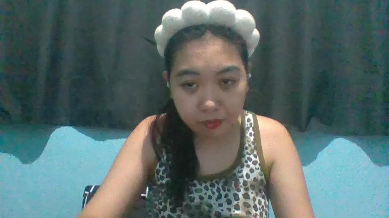 Cuteasian96 on Cam4 