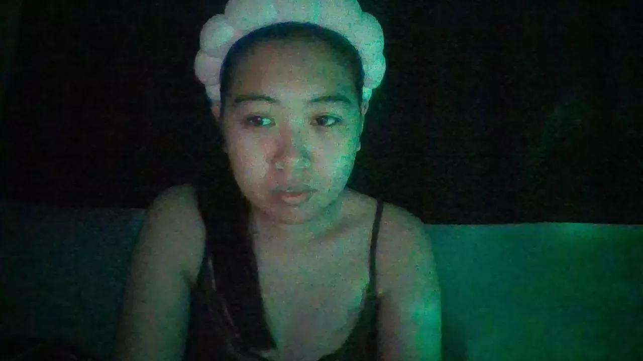 Cuteasian96 on Cam4 