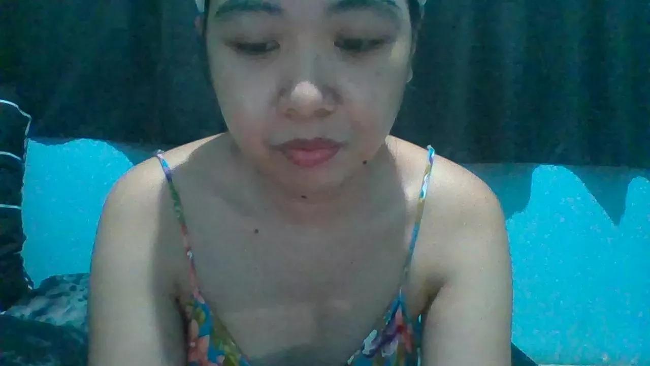 Cuteasian96 on Cam4 