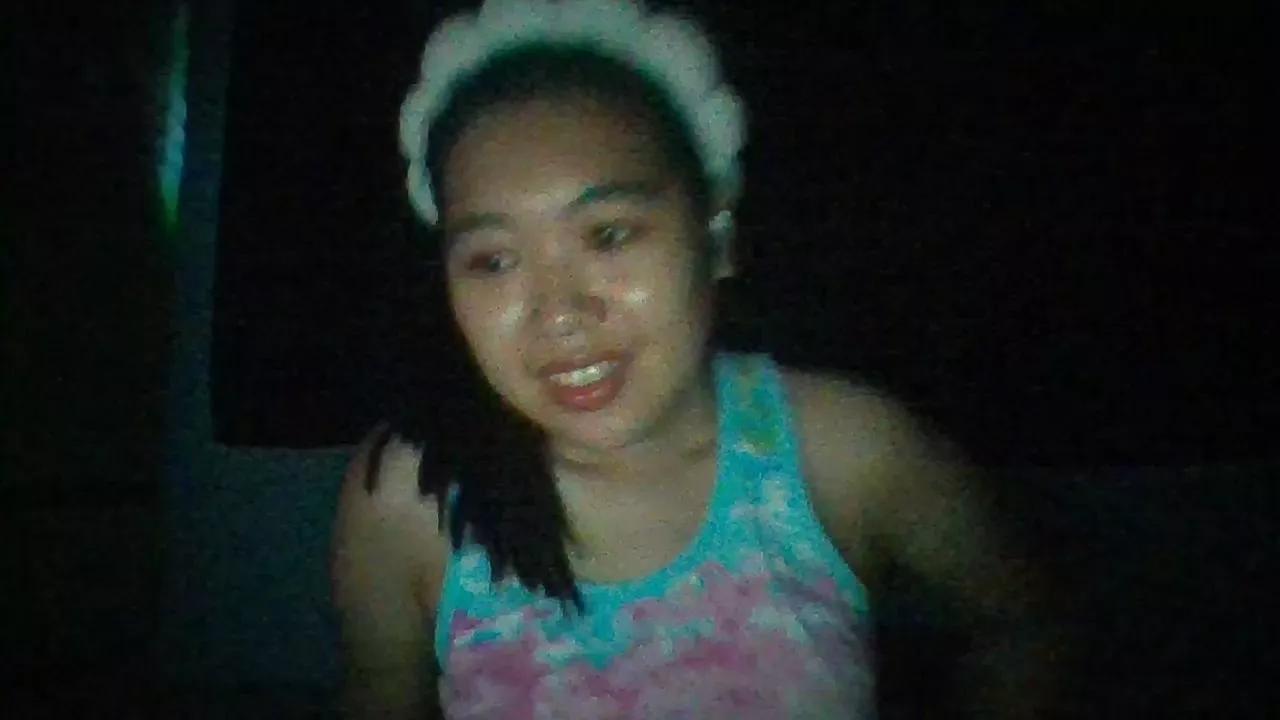 Cuteasian96 on Cam4 