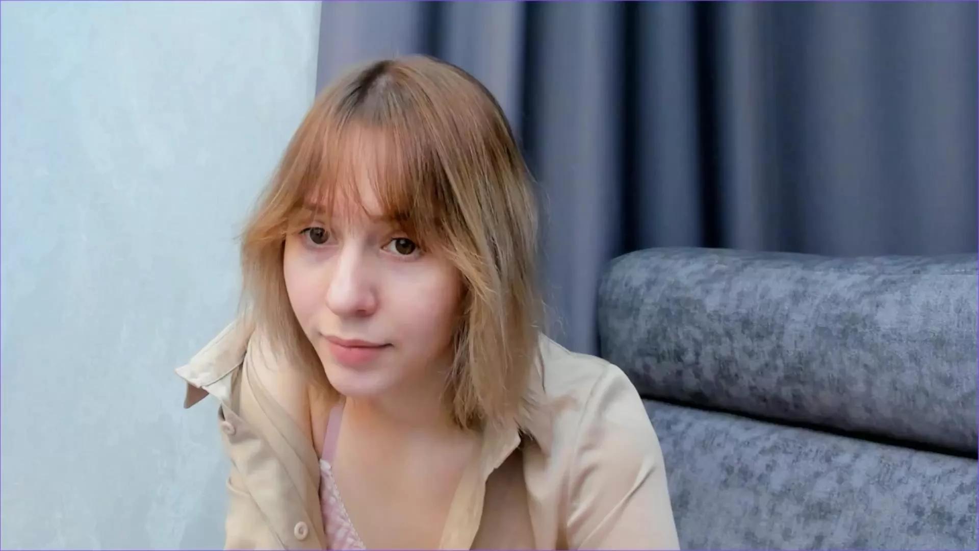 DarleneEdgin on Cam4 