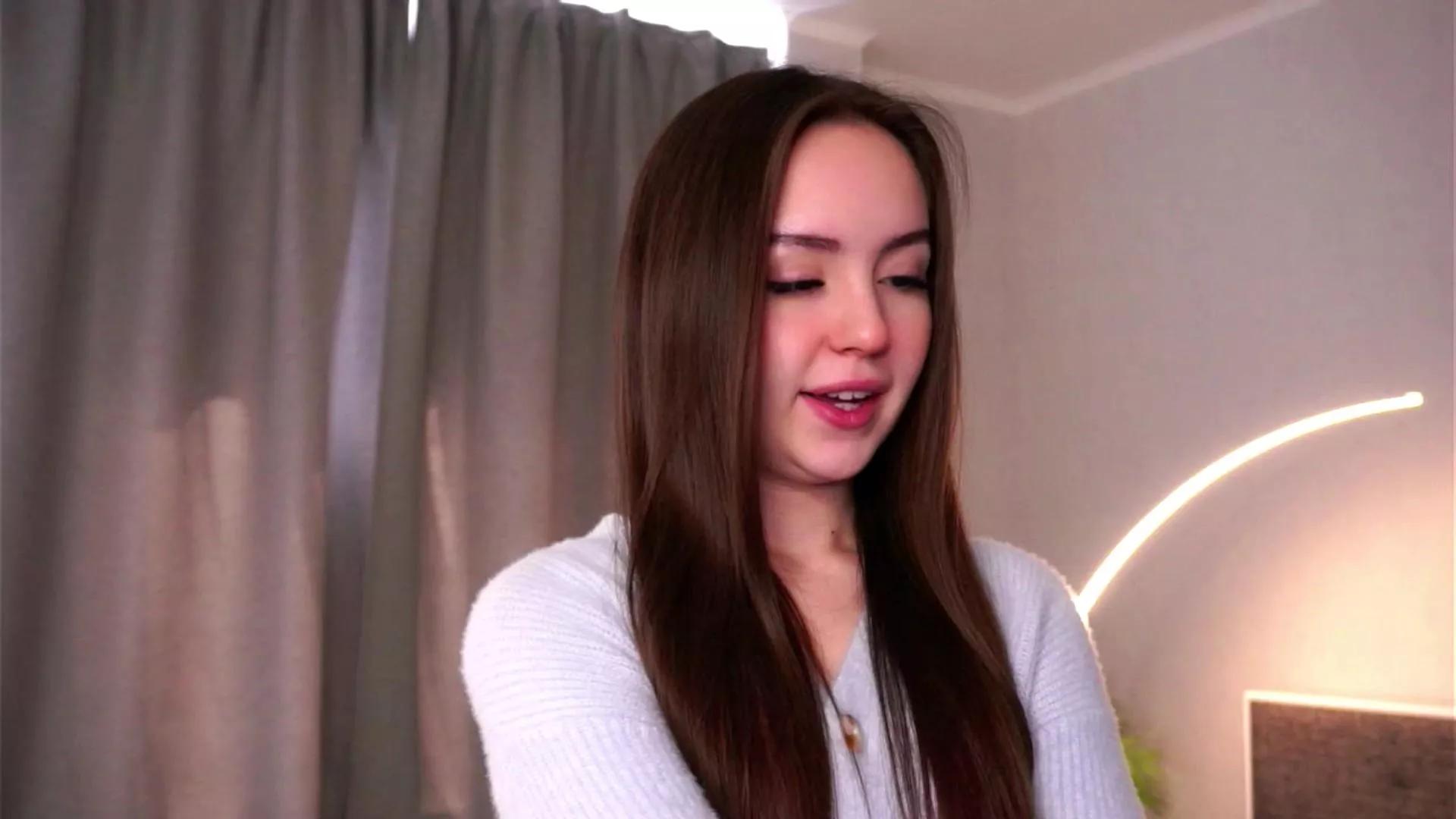 DarlineBurner on Cam4 