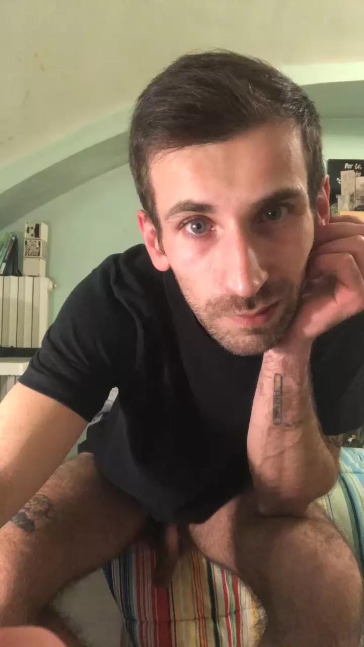 Davlup25 on Cam4 