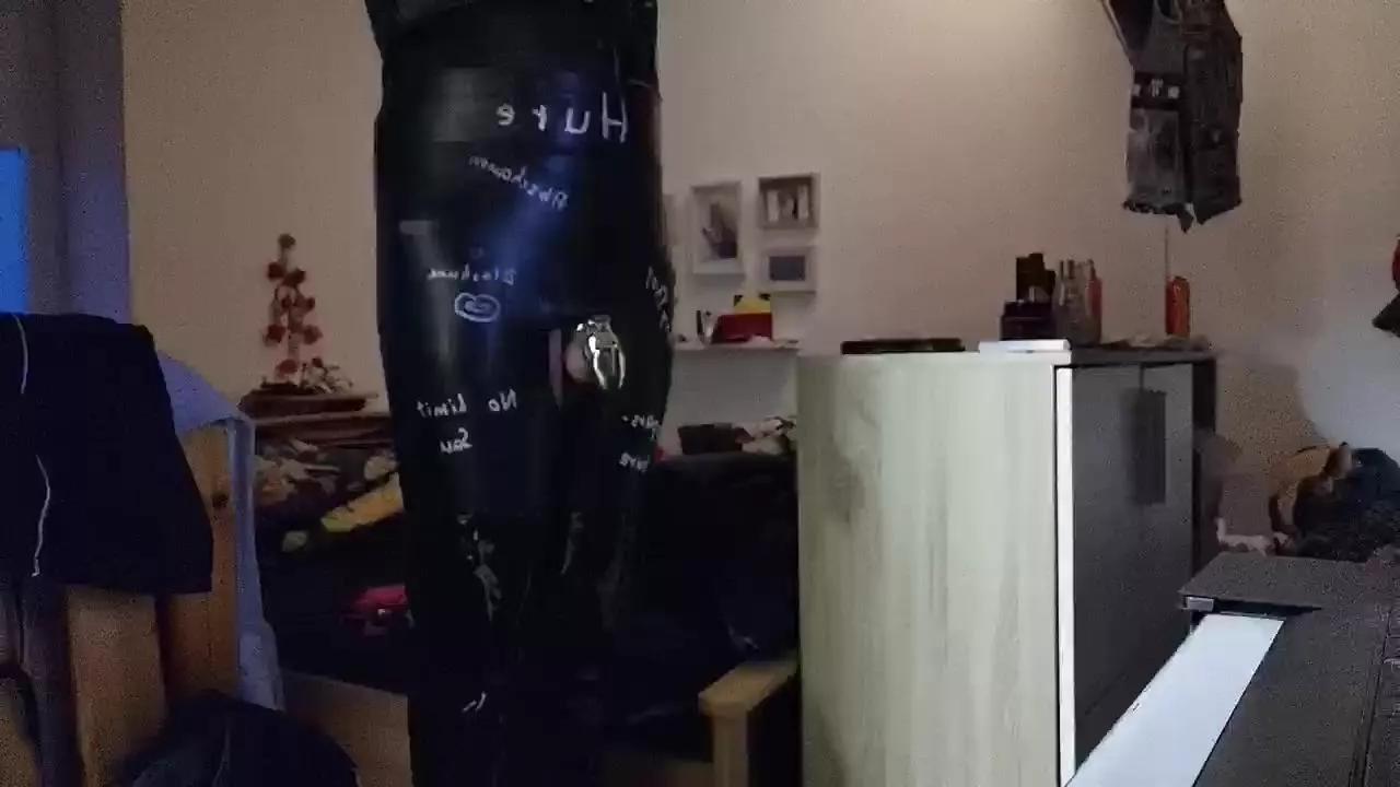DevBiDwt1984 on Cam4 