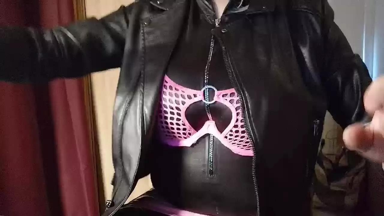 DevBiDwt1984 on Cam4 