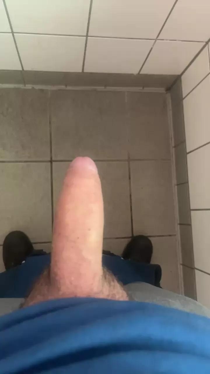 Dickersw02 on Cam4 