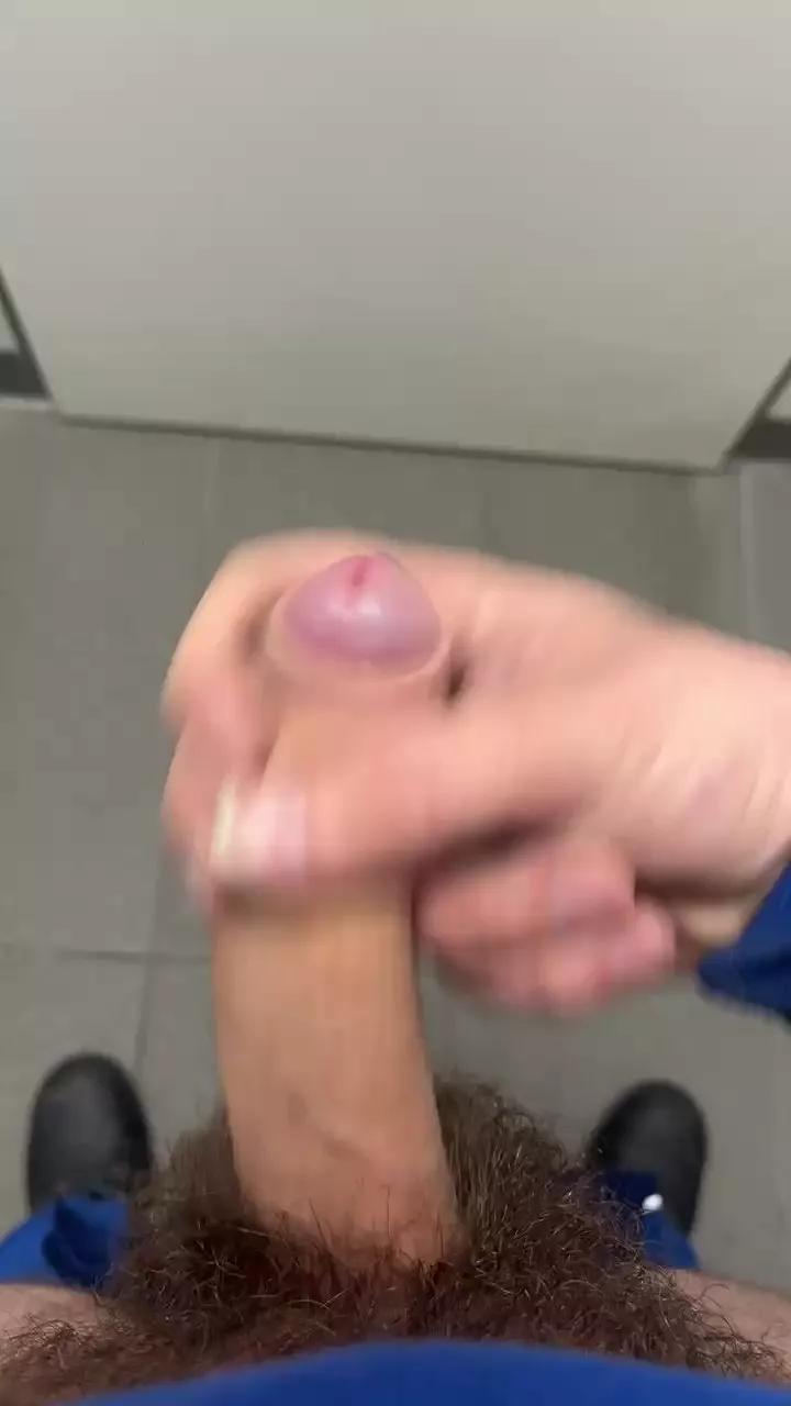 Dickersw02 on Cam4 