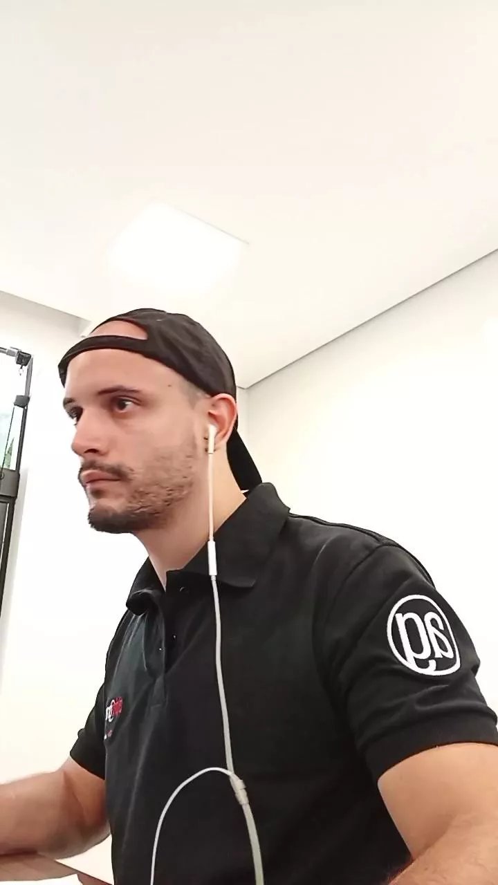 Offline diegocortezbr on Cam4