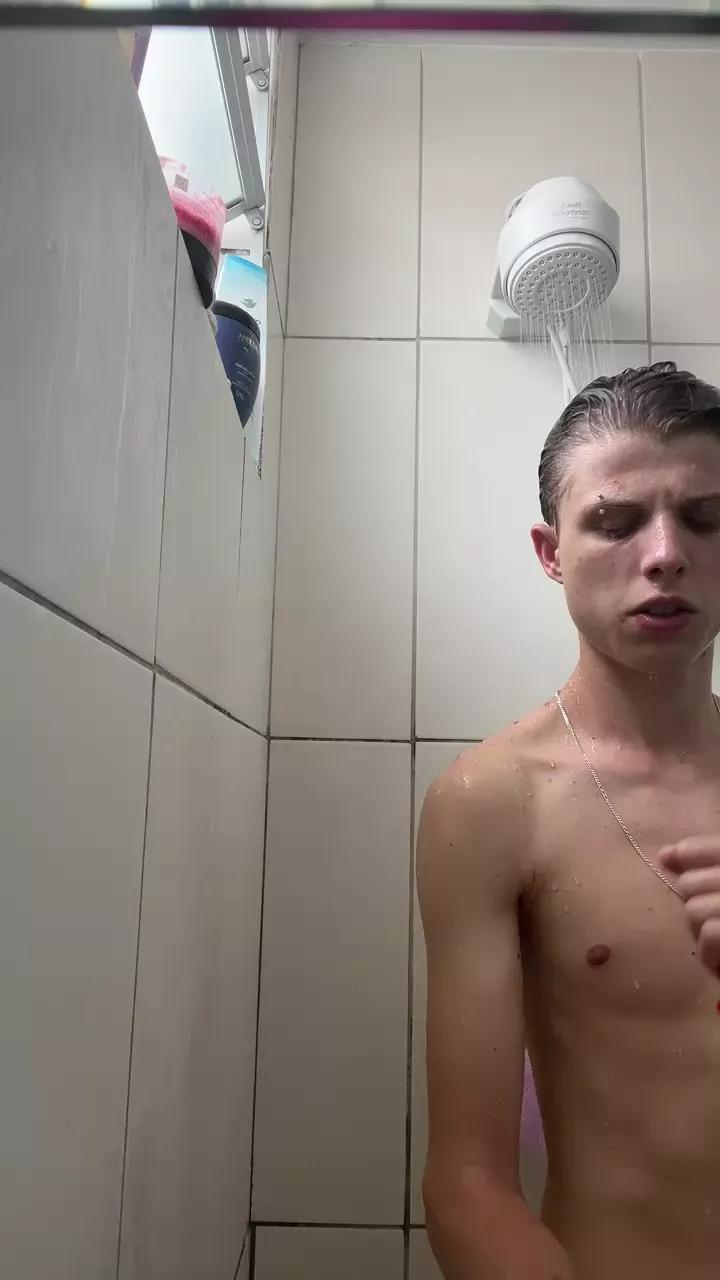 DiegoLoirin on Cam4 