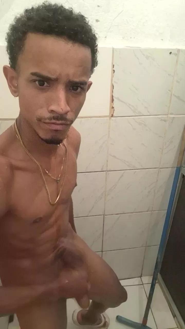 DmouraMoura25 on Cam4 