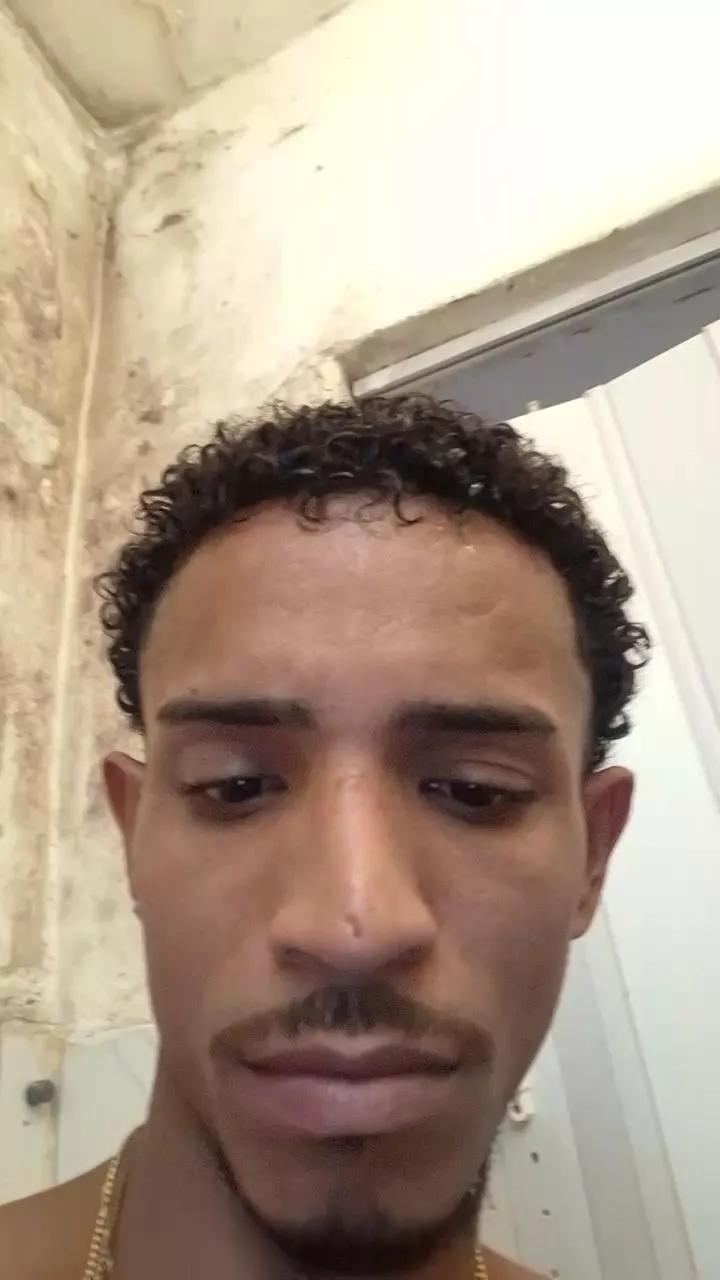 DmouraMoura25 on Cam4 
