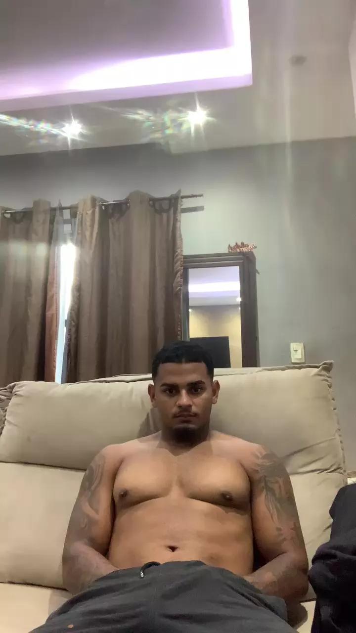 dngomes_xxx on Cam4 