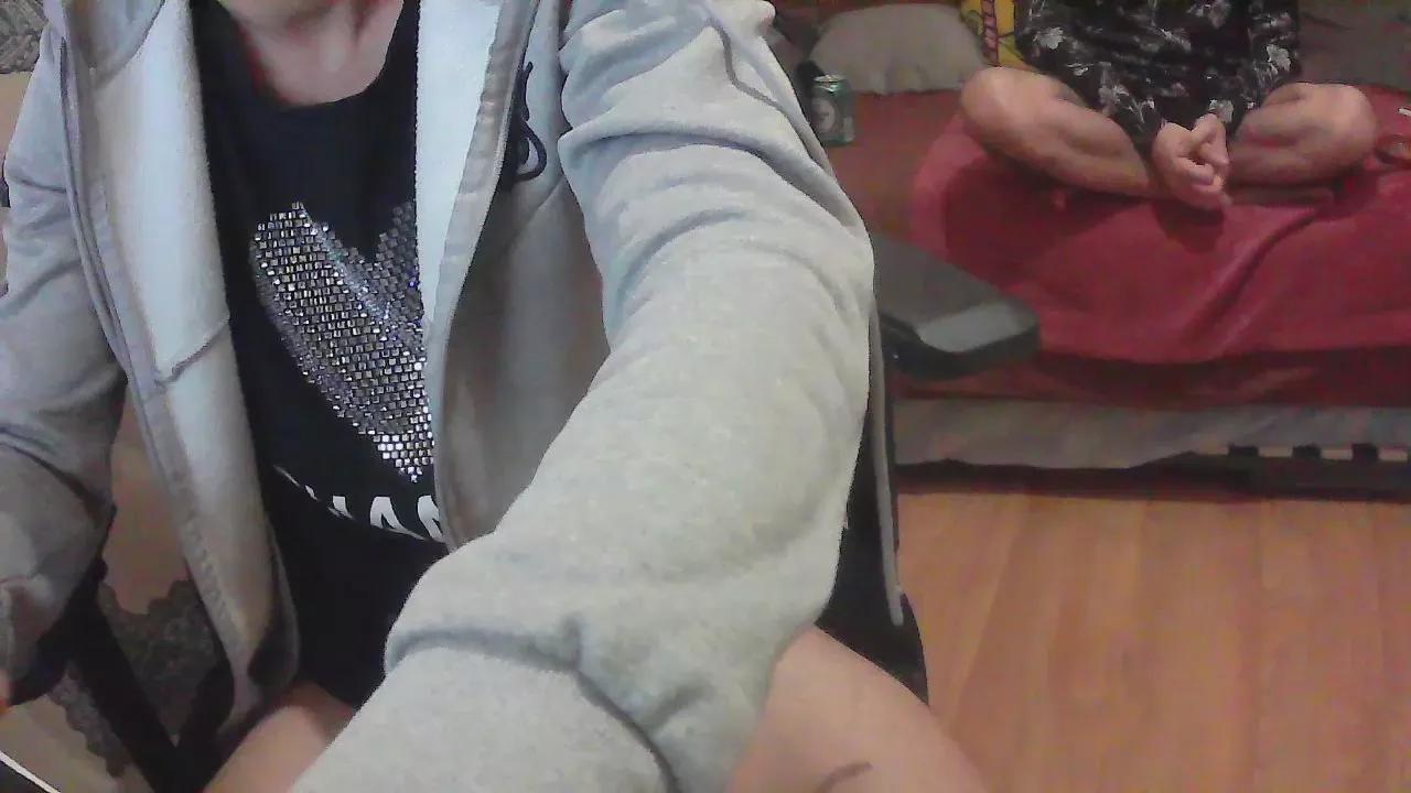 Dogtrainingay on Cam4 